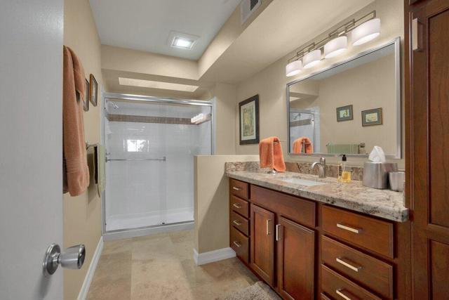 38380 Crocus Lane, Palm Desert CA: https://media.crmls.org/mediaz/8310f2fc-2f3a-4146-85e5-e65ca34699ec.jpg