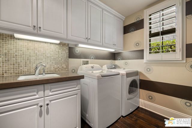 4420 Esplanade Lane, Palm Springs CA: https://media.crmls.org/mediaz/831115de-5b84-45b8-844e-026ce54e0b63.jpg