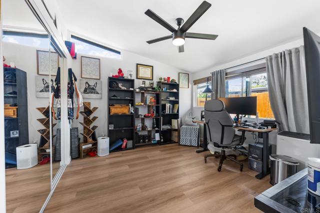 6252 Lake Albano Avenue, San Diego CA: https://media.crmls.org/mediaz/83114dbe-9496-4a4e-a02b-1099a2132c8b.jpg