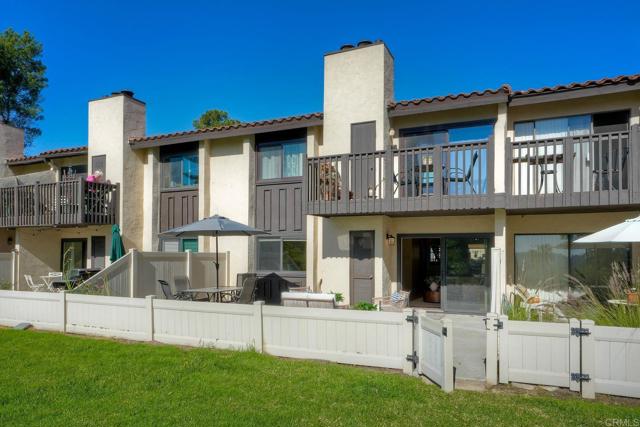 220 S Shorehang Lane, Encinitas CA: https://media.crmls.org/mediaz/8311fa1d-c869-43c5-b46d-e9cf08e3b5f4.jpg