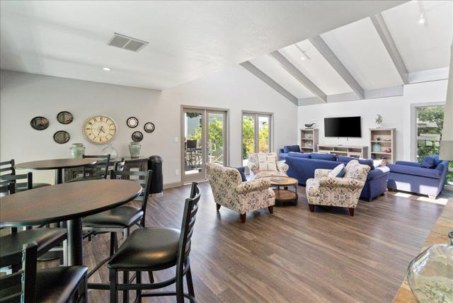 300 Glenwood Circle, Monterey CA: https://media.crmls.org/mediaz/8312fb56-3e5e-4312-9cf3-d66551355d2f.jpg