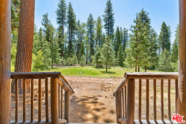 15050 Scott Bar Mountain Lookout Road, Fort Jones CA: https://media.crmls.org/mediaz/83135d6b-905e-41ba-860e-480dc7e2cbed.jpg