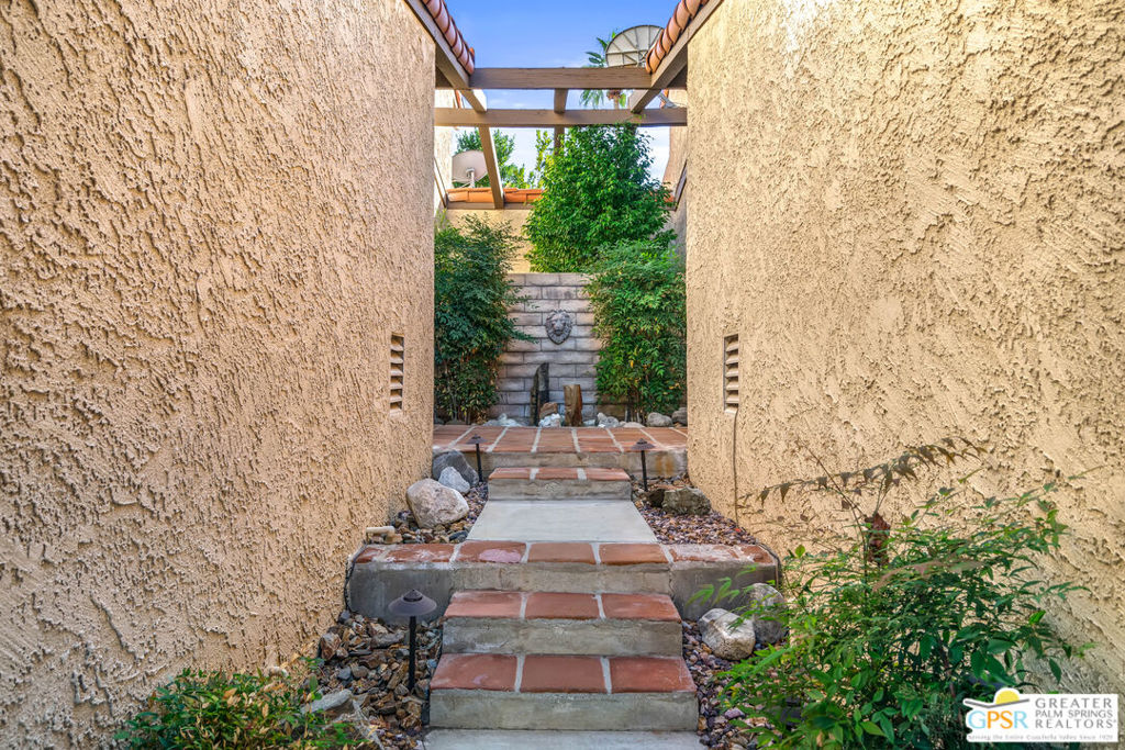 MLS #25617045PS image #2