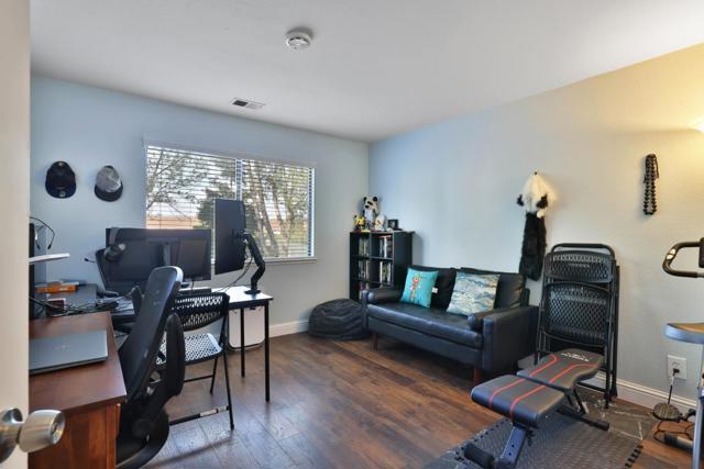 16933 Sorrel Way, Morgan Hill CA: https://media.crmls.org/mediaz/83145d63-349f-47d5-a352-adfc9c0c9011.jpg