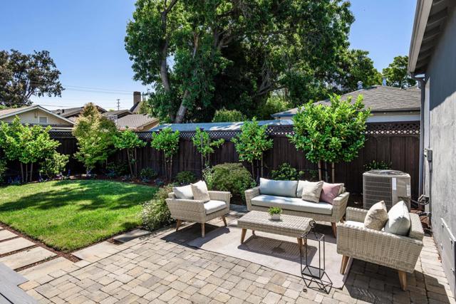 1525 Kalmia Street, San Mateo CA: https://media.crmls.org/mediaz/8315c2aa-6dfa-4a28-8cc7-7a0823d0dcf6.jpg