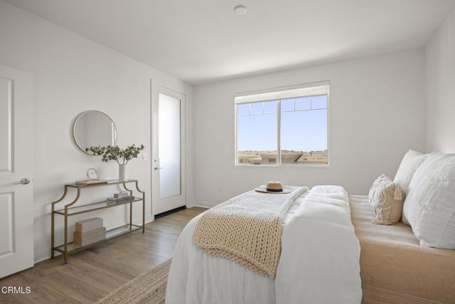 2870 Wagon Wheel Road, Oxnard CA: https://media.crmls.org/mediaz/83162d9f-b74a-4cc7-aa36-2dfb3cff35a6.jpg