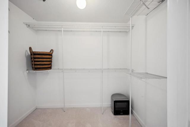 6363 Christie Avenue, Emeryville CA: https://media.crmls.org/mediaz/8316b929-ca09-4072-815d-713183b949cf.jpg