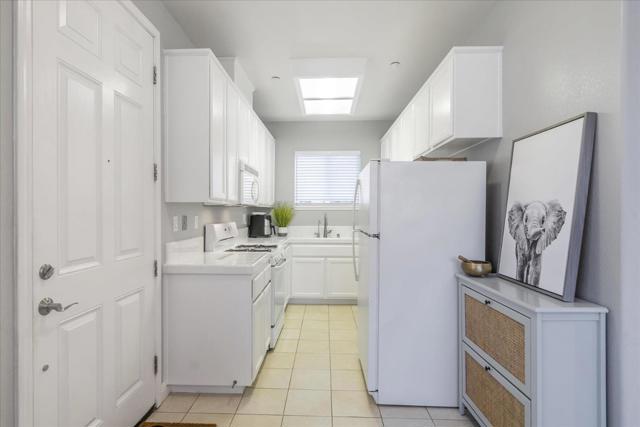 22287 Stevens Creek Boulevard, Cupertino CA: https://media.crmls.org/mediaz/831709fc-86dd-428b-ab49-3141c3e05e97.jpg