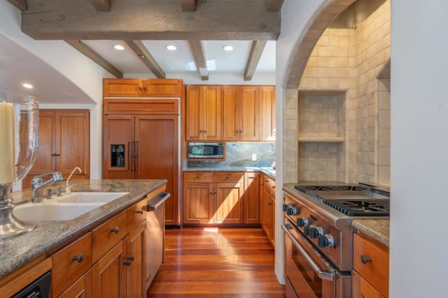 11725 Camino Escondido Road, Carmel Valley CA: https://media.crmls.org/mediaz/831729dd-1d02-4ef7-88f5-4e5c3910a7b0.jpg