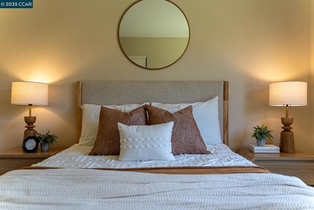 2128 Presidio Ct, Danville CA: https://media.crmls.org/mediaz/8317de24-a20e-4bf4-861e-16612a4bfb27.jpg