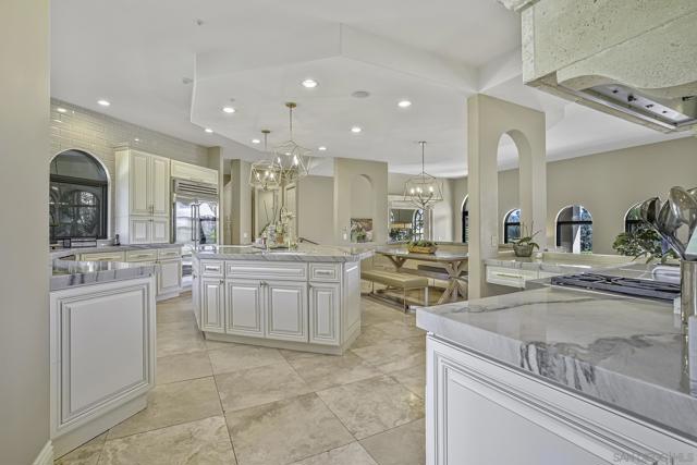 5305 La Crescenta, Rancho Santa Fe CA: https://media.crmls.org/mediaz/83180a87-ae81-4d81-8dd9-7e0b2070a19c.jpg