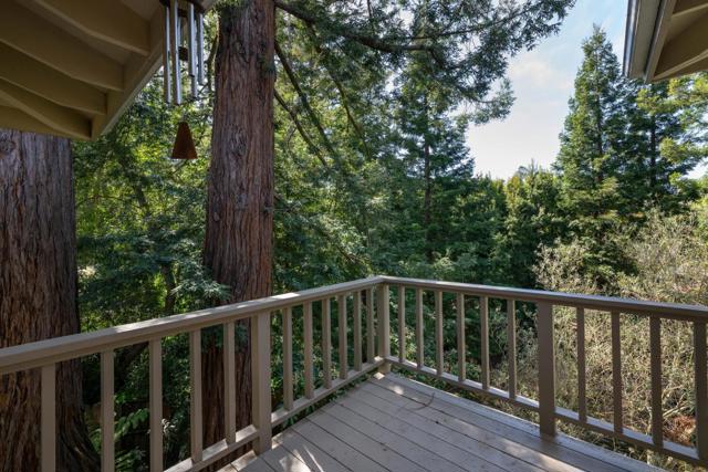 1162 Barroilhet Drive, Hillsborough CA: https://media.crmls.org/mediaz/8318d719-41c6-453a-9b1d-1e557d02bed2.jpg