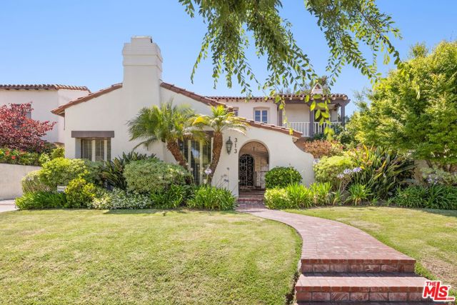 313 S Peck Drive, Beverly Hills CA: https://media.crmls.org/mediaz/831b233e-c0f3-41a6-bafa-b64c95bbff8b.jpg