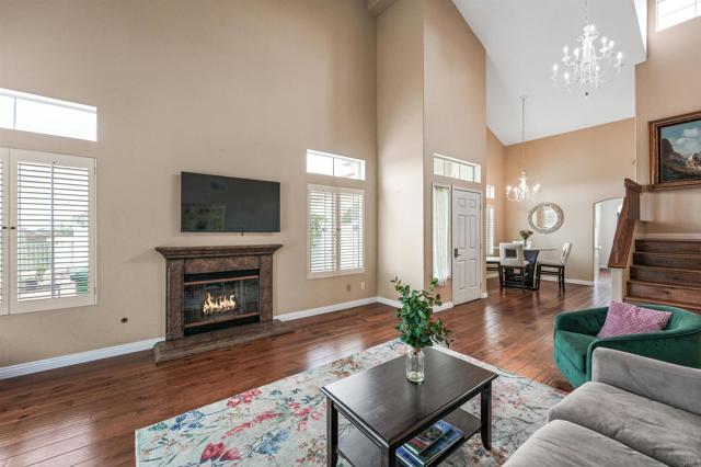 Detail Gallery Image 4 of 54 For 3315 Tripoli, Oceanside,  CA 92056 - 2 Beds | 2/1 Baths