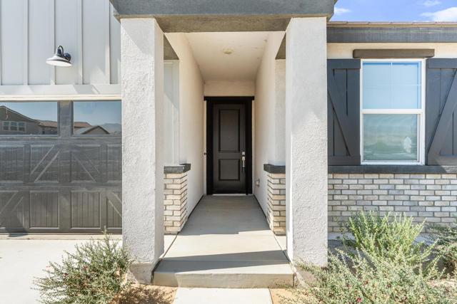 84151 Novello Drive, Indio CA: https://media.crmls.org/mediaz/831b6433-bdc9-4911-a6c5-0adf5a639695.jpg