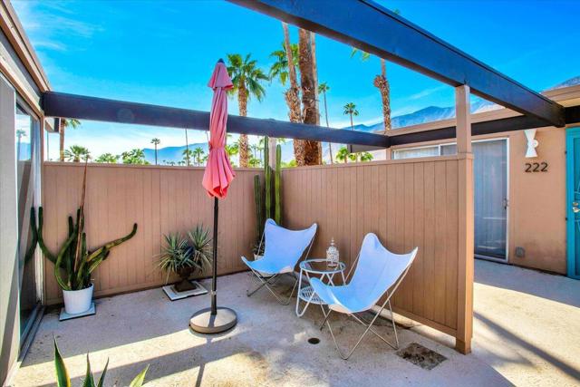 1111 E Palm Canyon Drive, Palm Springs CA: https://media.crmls.org/mediaz/831b9b06-f469-4fb9-891a-cc9d89c9e15a.jpg