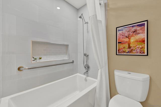 Image 35 of 50 For 17925 Avenida Cordillera