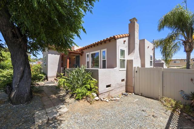 6352 Holabird St, San Diego CA: https://media.crmls.org/mediaz/831ee3d2-0e1d-4cec-b3e0-8541b0f4ed62.jpg