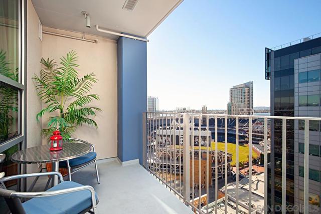 321 10th Ave, San Diego CA: https://media.crmls.org/mediaz/8320075b-77aa-4b7c-83a2-b1843d04c470.jpg