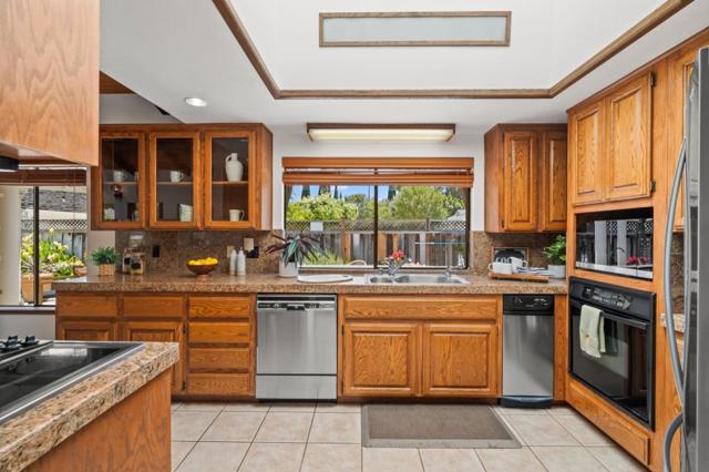 1462 Robsheal Drive, San Jose CA: https://media.crmls.org/mediaz/8320728c-4639-4a29-830b-ec56faa5e998.jpg
