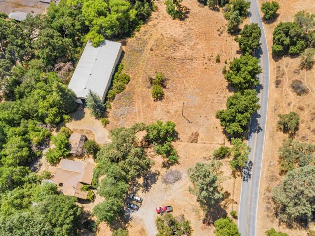 29711 Airline Highway, Paicines CA: https://media.crmls.org/mediaz/8321f2a1-63a9-48e5-9610-c0b68251913d.jpg