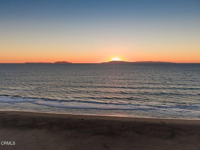 Detail Gallery Image 39 of 40 For 2825 Panama Dr, Oxnard,  CA 93035 - 3 Beds | 3 Baths