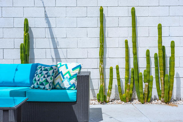 913 Arroyo Vista Drive, Palm Springs, CA 92264