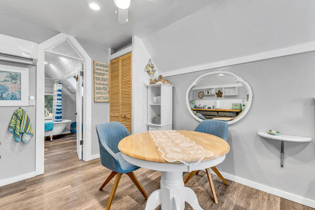 53125 Overlook Drive, Idyllwild CA: https://media.crmls.org/mediaz/83256e2c-0e9c-497d-a51b-cc88869592ca.jpg