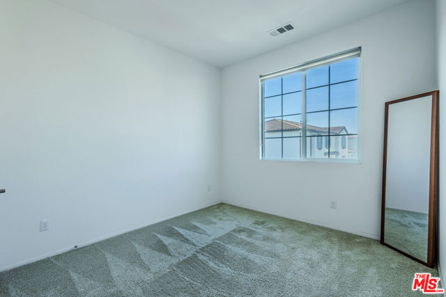 15978 Pilot Avenue, Chino CA: https://media.crmls.org/mediaz/8325c4fd-f1c4-4e92-81bf-74ab1e9f6510.jpg