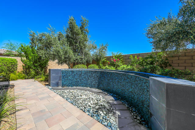 54780 Damascus Drive, La Quinta CA: https://media.crmls.org/mediaz/832631d4-8f64-441a-9ac4-c3512a72dd84.jpg