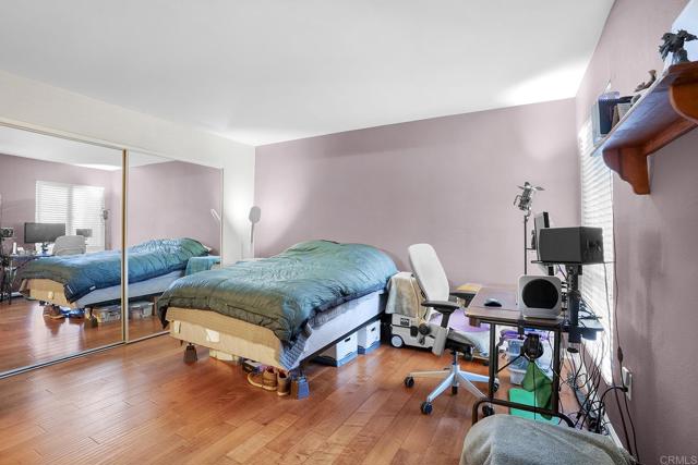 2536 White Oak Place, Escondido CA: https://media.crmls.org/mediaz/8326d1e7-6940-421b-bc47-afa8b4bbca93.jpg