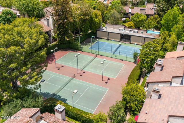 21901 Burbank Boulevard, Woodland Hills CA: https://media.crmls.org/mediaz/83274055-a986-436b-9236-72b245c086cc.jpg