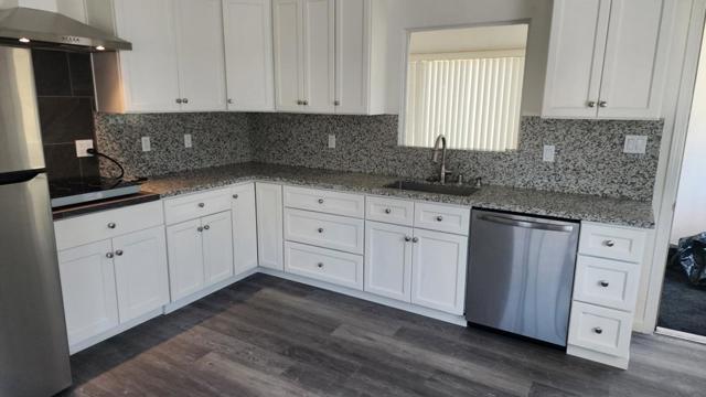 134 Cypress, Redwood City CA: https://media.crmls.org/mediaz/83276225-f946-494a-a32e-32ac37063384.jpg