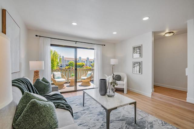 843 Juno Lane, Foster City CA: https://media.crmls.org/mediaz/83279024-8be2-45ac-ae8b-141e1e1949f2.jpg