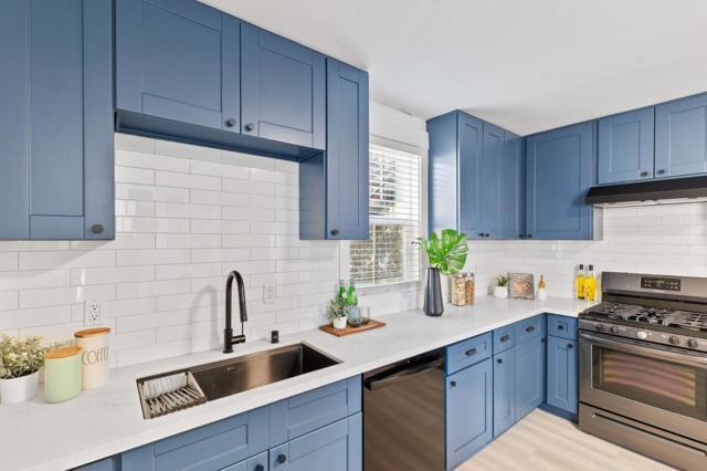 112 Peabody Street, San Francisco CA: https://media.crmls.org/mediaz/83285f88-4c09-40f5-bb22-60f9f6cf786f.jpg