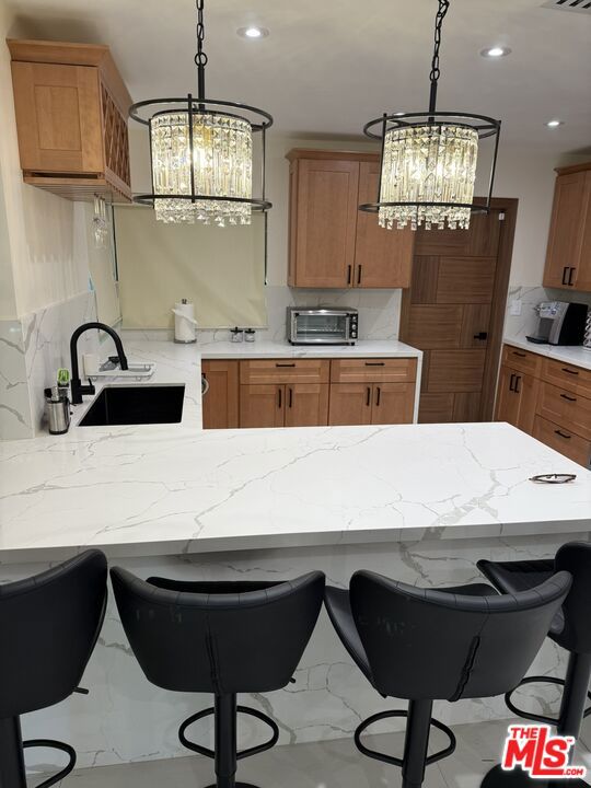 7627 Encino Avenue, Northridge CA: https://media.crmls.org/mediaz/832873c0-aa58-4fd4-9d81-1e660aeaefa1.jpg
