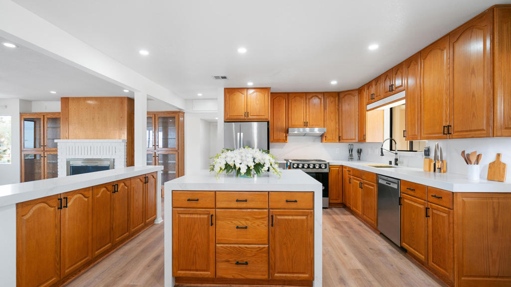 MLS #219138785DA image #2