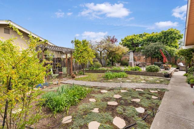 Image 31 of 44 For 20304 Carol Lane