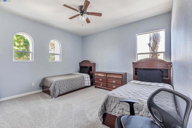 799 Ellerbrook St, Mountain House CA: https://media.crmls.org/mediaz/8329b474-2192-4b89-83c3-dc808f0116a5.jpg