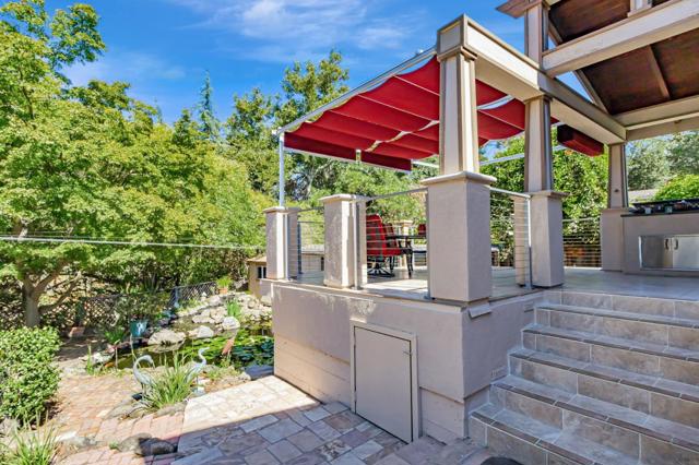 10881 Barranca Drive, Cupertino CA: https://media.crmls.org/mediaz/832c4568-ce0c-417b-88b6-161f6a8855b9.jpg