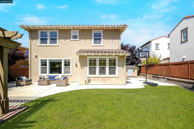 5152 Bengali St, Danville CA: https://media.crmls.org/mediaz/832c7798-8884-4077-9799-3294c58aba4d.jpg