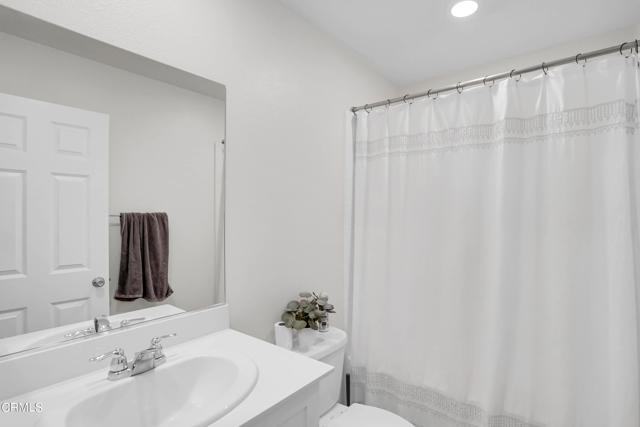 Detail Gallery Image 17 of 33 For 589 Grapefruit Ln, Fillmore,  CA 93015 - 3 Beds | 2/1 Baths