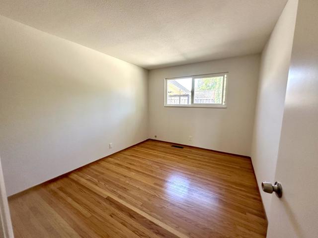 18480 Swarthmore Drive, Saratoga CA: https://media.crmls.org/mediaz/832cd1a5-bcf4-4b09-84f2-f1b50a30a687.jpg