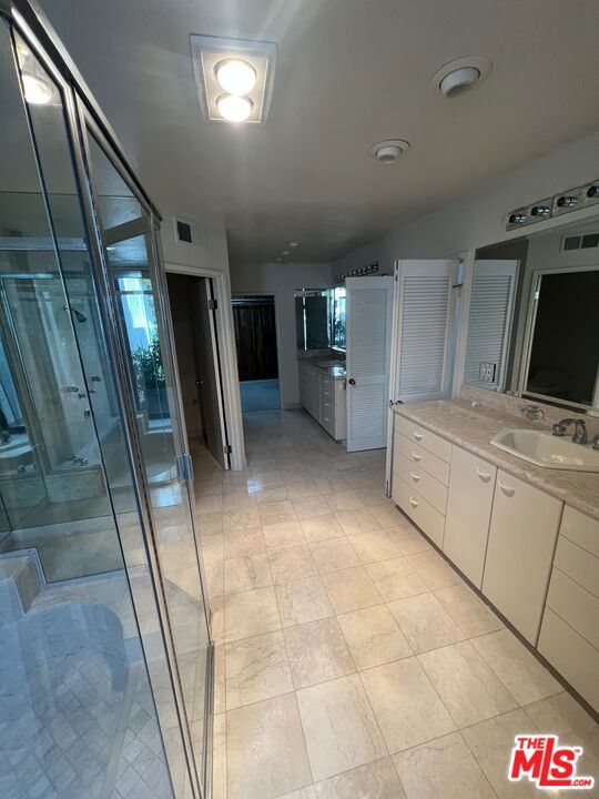 1629 Michael Lane, Pacific Palisades CA: https://media.crmls.org/mediaz/832d3ee6-f43a-4c3f-8452-5ba66ef14e0f.jpg