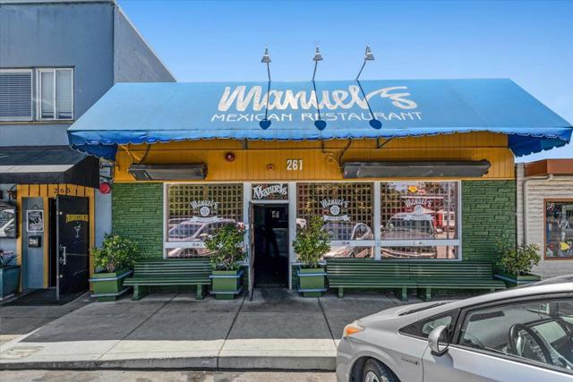 435 Coates Drive, Aptos CA: https://media.crmls.org/mediaz/832d88a8-e60b-4811-9a67-4680851b614e.jpg