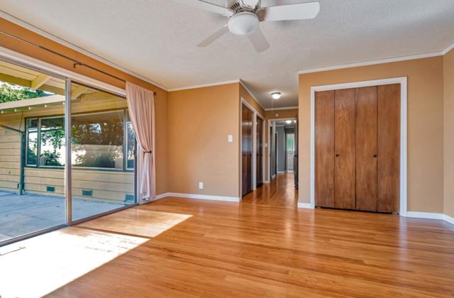 23492 Sunset Drive, Los Gatos CA: https://media.crmls.org/mediaz/832e0ed5-1d60-497e-89a4-ac78596b51fd.jpg