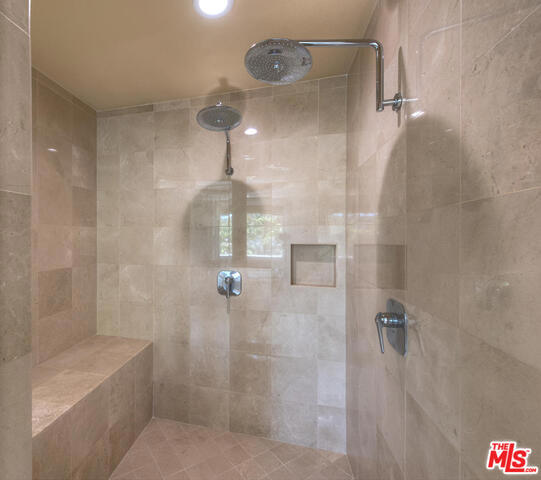 3791 WINFORD Drive, Tarzana CA: https://media.crmls.org/mediaz/832e3bda-eb92-4184-bb5a-45372590a2a9.jpg