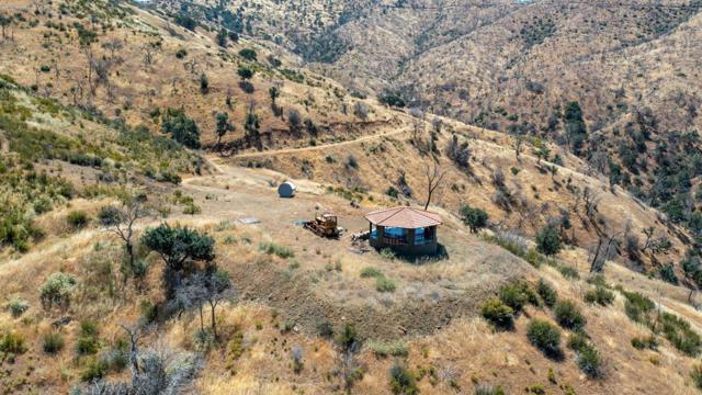 14600 Del Puerto Canyon Road, Newman CA: https://media.crmls.org/mediaz/832ecbfe-b0f0-404e-9ff3-e2f8c713f10d.jpg