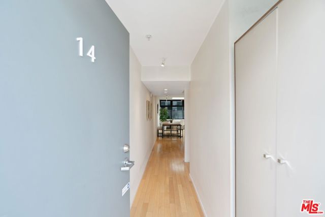 5806 Waring Avenue, Los Angeles CA: https://media.crmls.org/mediaz/832ed699-4b60-42d9-a279-e228664e9a7d.jpg