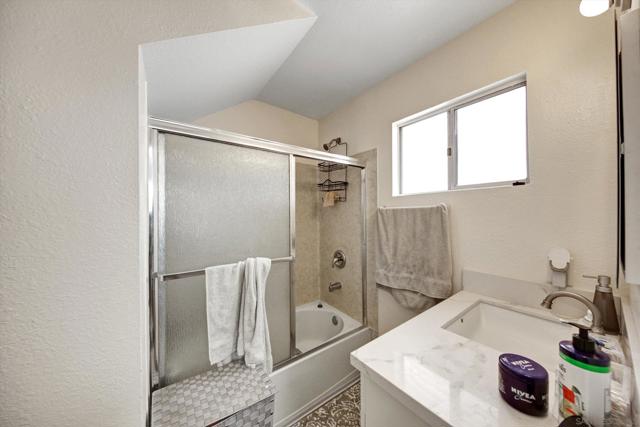 Image 31 of 37 For 1255 Jeannine Lane